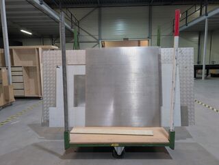 Magazijnwagen met diverse traanplaten